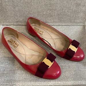 Salvatore Ferragamo classic women’s flats